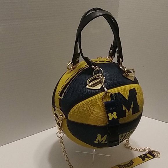 LIMITED EDITION HANDMADE "MICHIGAN" Basketball Purse - Picture 4 of 16